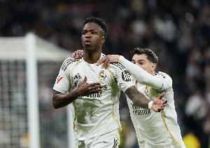 阿斯：维尼修斯在阿劳霍抑郁时给他打了电话，表达支持与鼓励